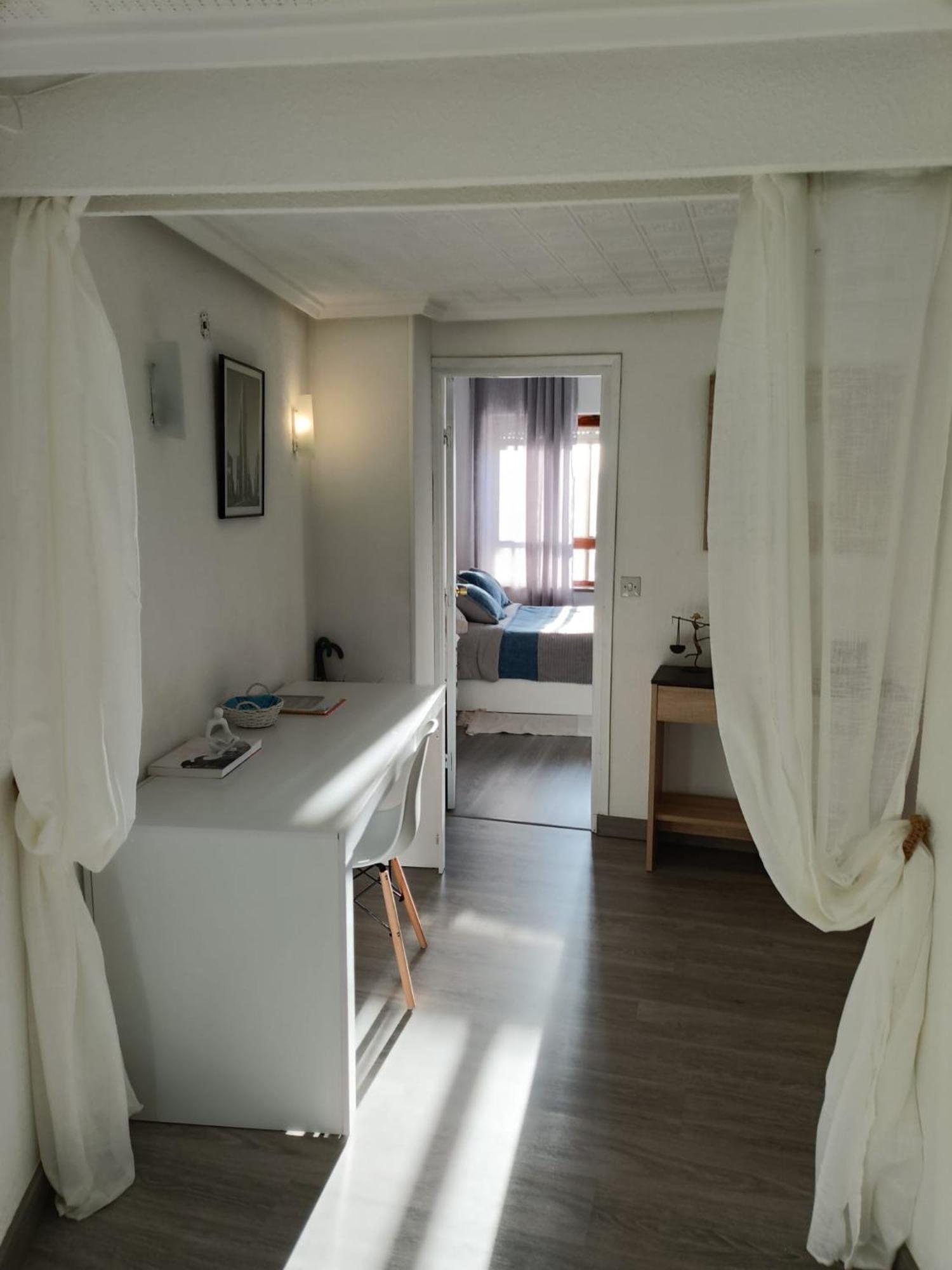 Apartamento Shenzhen En Astorga Camino De Santiago Cochera Bicis Exterior photo